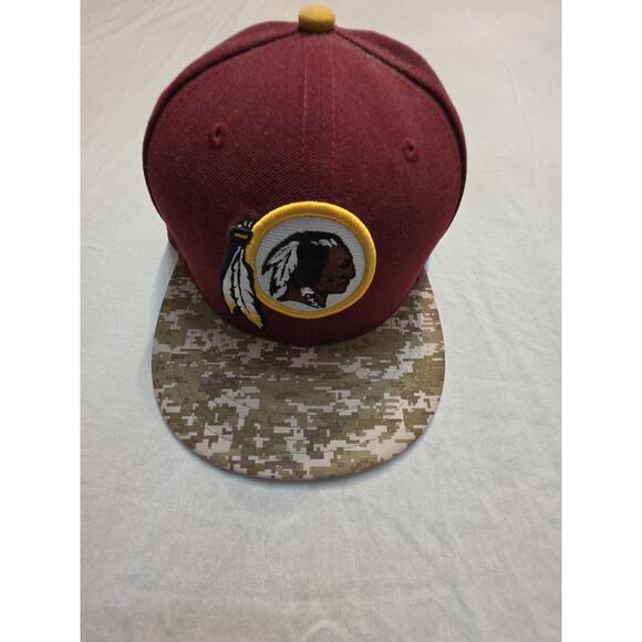 Washington Commanders Camo NFL New Era Size 7 Fitted Hat - Picture 1 of 6